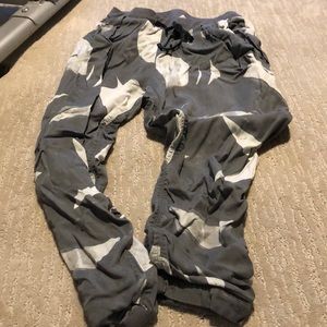 Lululemon joggers
